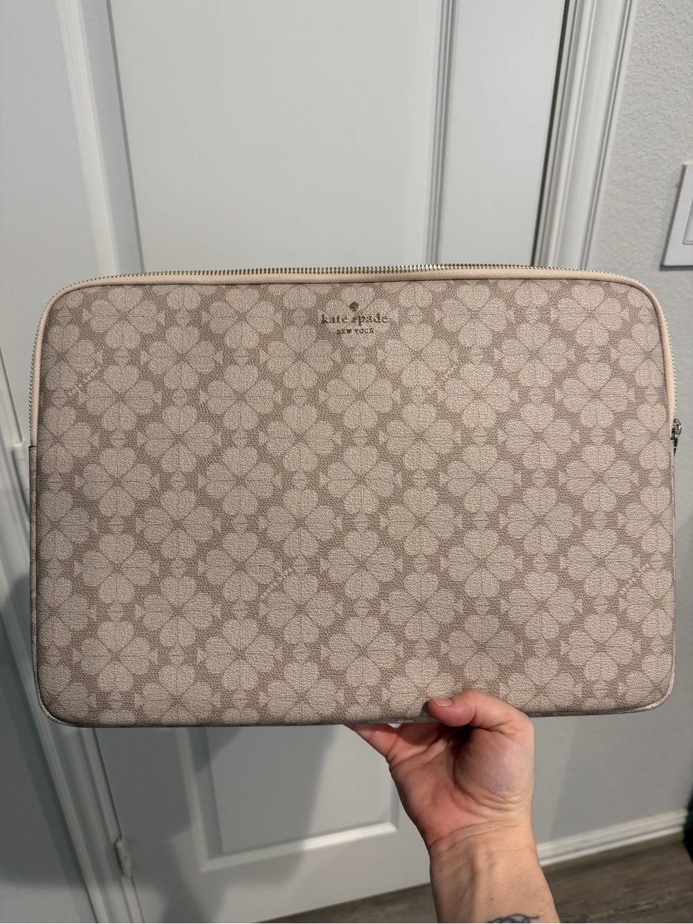 Kate Spade Spade Flower Coated Canvas Laptop Sleeve NWOT